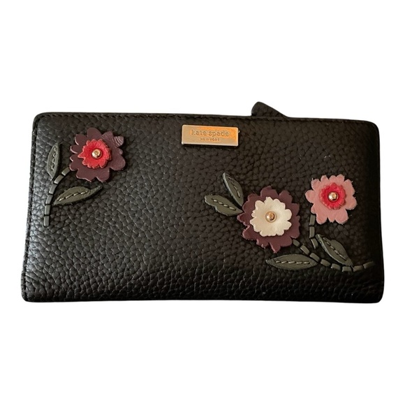 Kate Spade Rare Laurel Way Pebbled Leather Floral Cutout Flowers EUC RARE - Picture 2 of 5